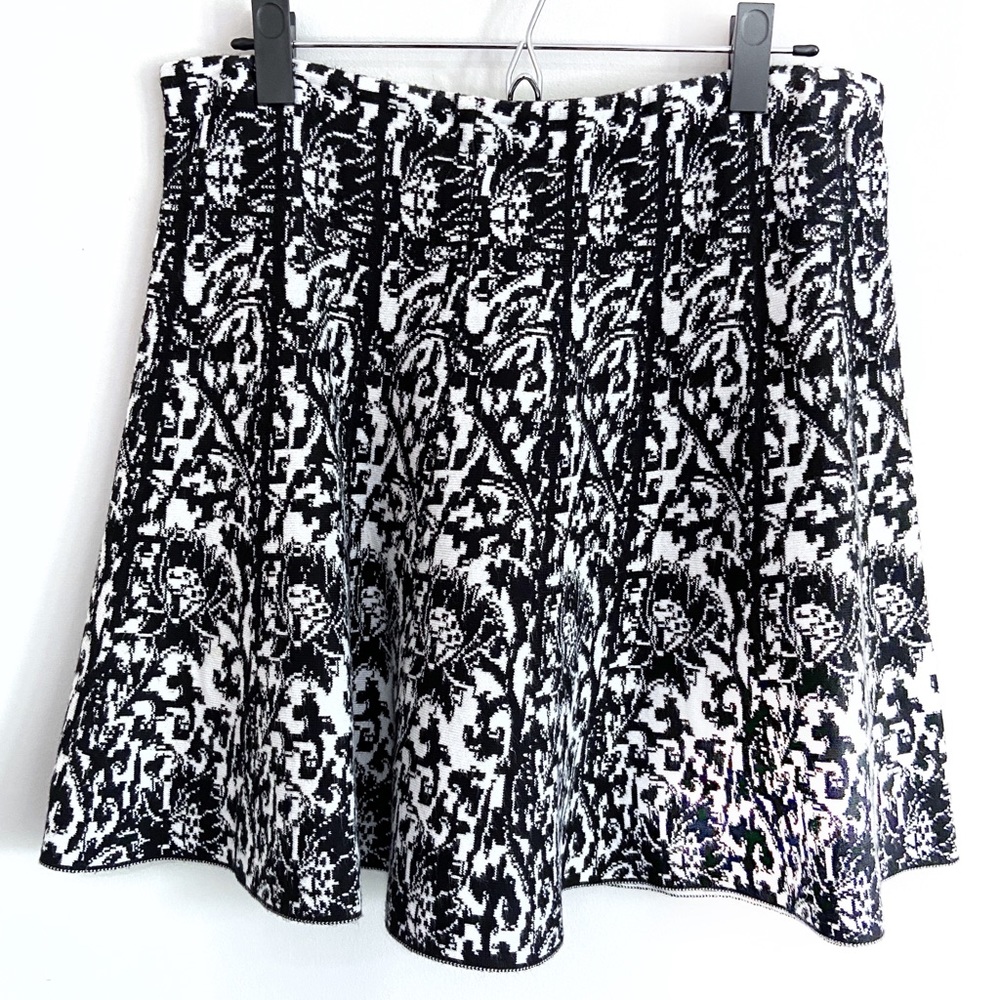 ANGL Black and White Pull On Mini Skirt